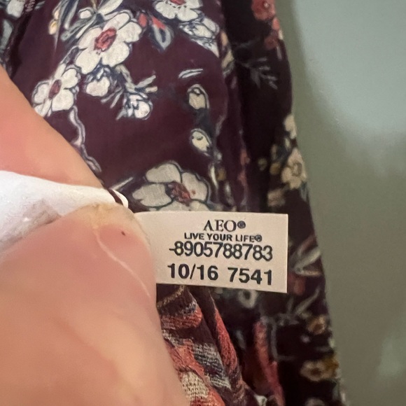 AE Floral Purple Boho Chic Long Sleeve Peasant Blouse, Tie-Up V-Neck, Small - Picture 8 of 9